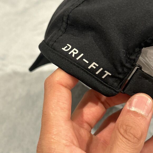 Nike Panel Featherlight Hat Cap Strap Back Swoosh Sports Tailwind Lightweight - Picture 7 of 9